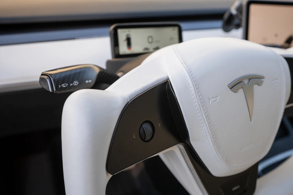 TESLAMODS Arctic White Yoke Steering Wheel - (Model Y)